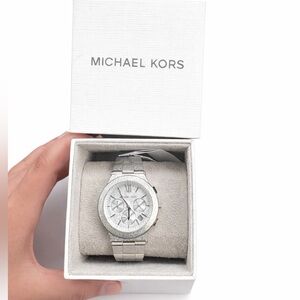 Michael Kors MK7558 Billie Chronograph Frosted Silver Watch BNWT